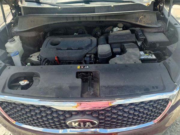 2017 KIA SORENTO L, LX