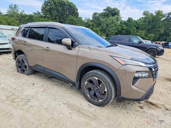 2025 NISSAN ROGUE SV — Passenger 3/4