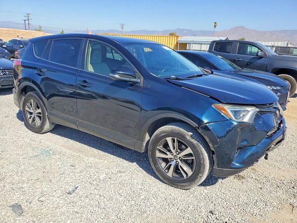 2018 TOYOTA RAV4 Adventure/XLE