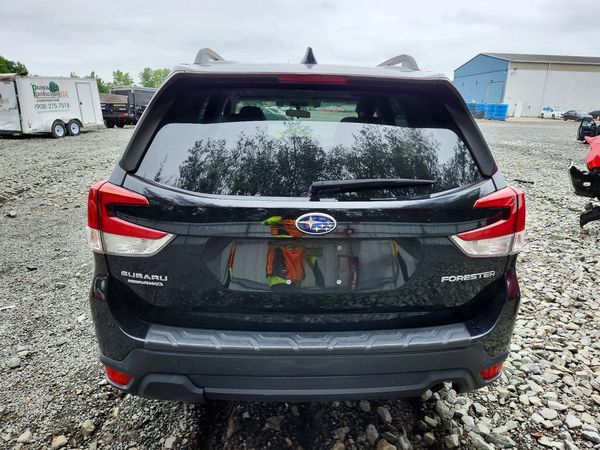 2019 SUBARU FORESTER