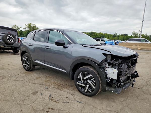 2025 NISSAN KICKS