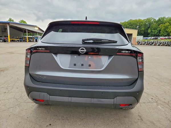 2025 NISSAN KICKS