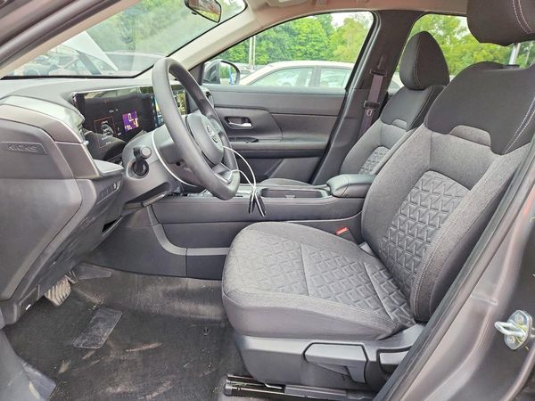 2025 NISSAN KICKS