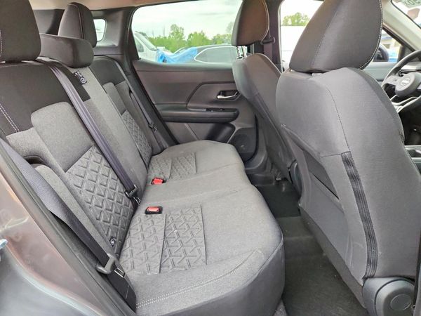 2025 NISSAN KICKS