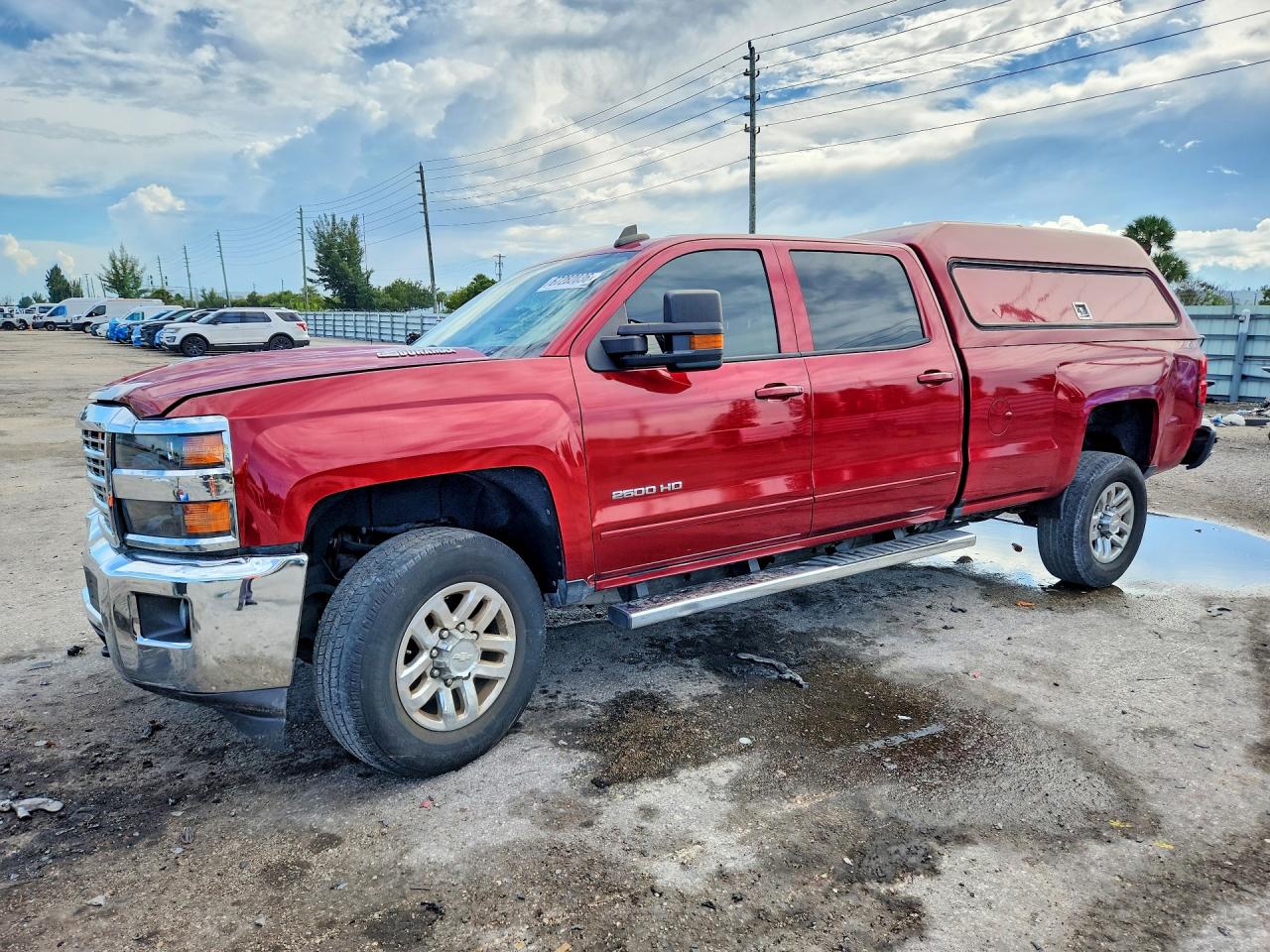 2018 CHEVROLET SILVERADO LT — Front 3/4