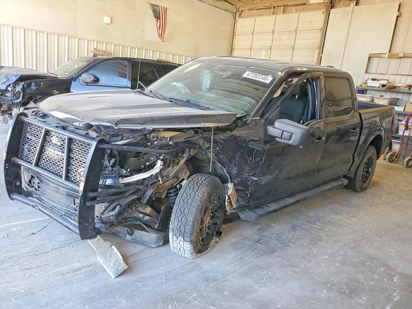 2025 FORD F150 XLT — Front 3/4