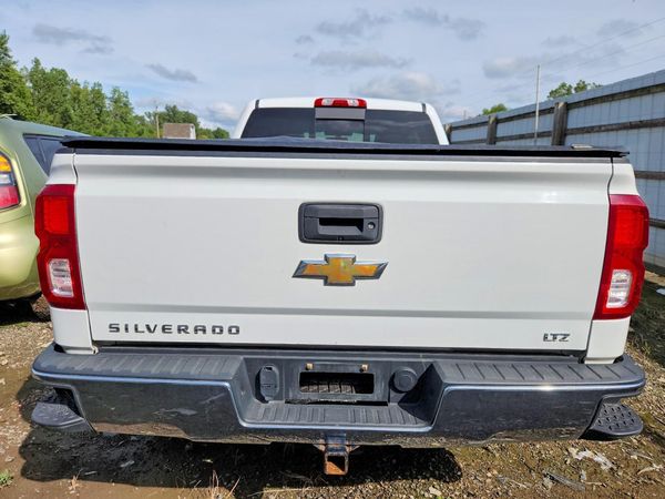 2018 CHEVROLET SILVERADO LTZ
