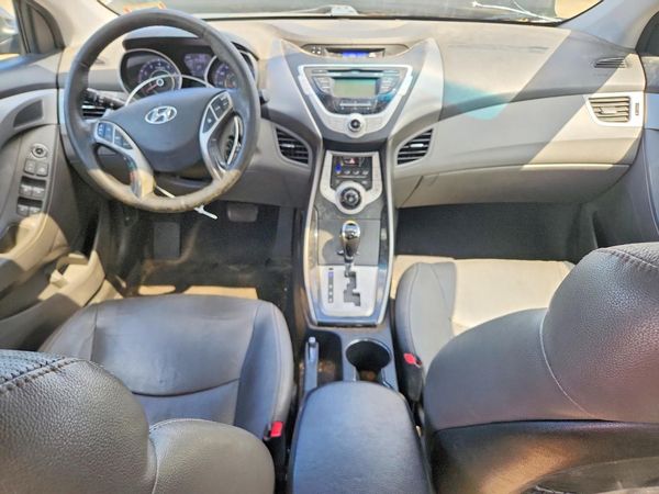2012 HYUNDAI ELANTRA
