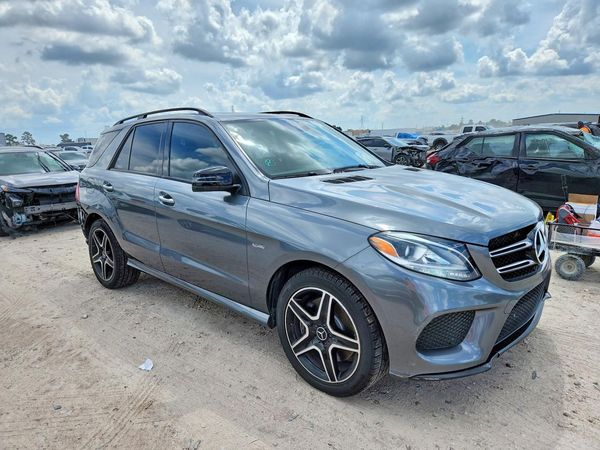 2019 MERCEDES-BENZ GLE — Passenger 3/4
