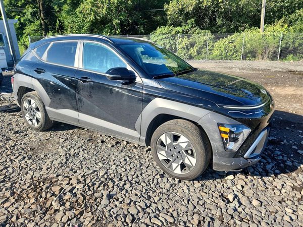 2024 HYUNDAI KONA SE