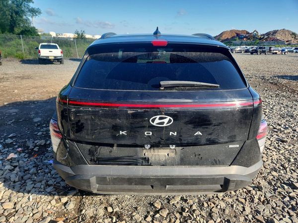 2024 HYUNDAI KONA SE