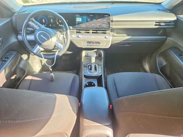 2024 HYUNDAI KONA SE