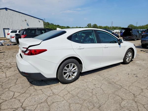 2025 TOYOTA CAMRY