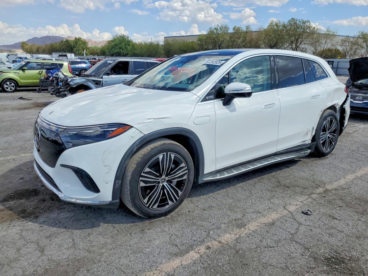 2023 MERCEDES-BENZ EQS SUV