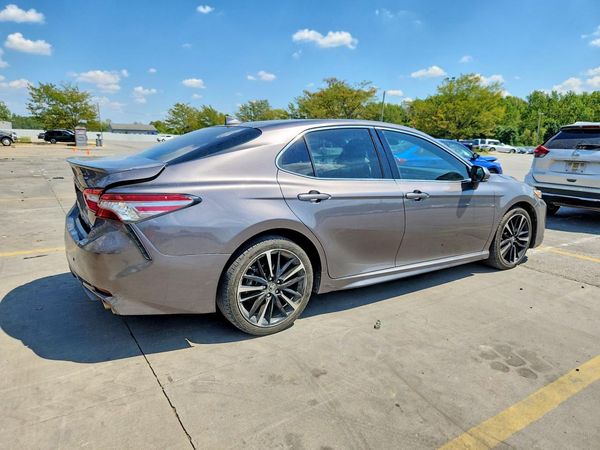 2019 TOYOTA CAMRY