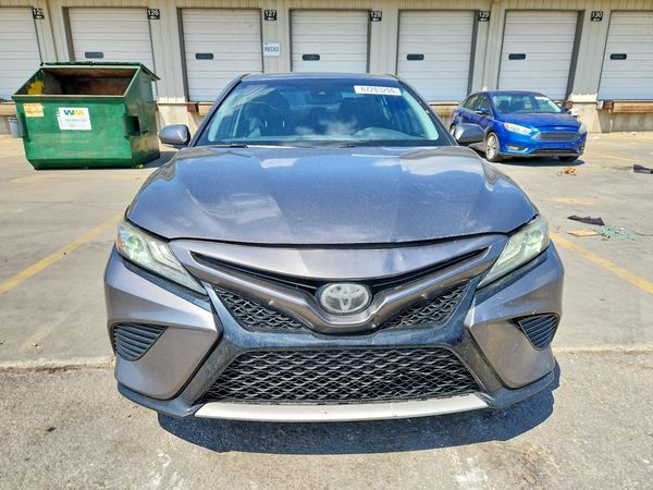 2019 TOYOTA CAMRY