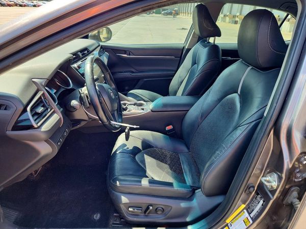 2019 TOYOTA CAMRY