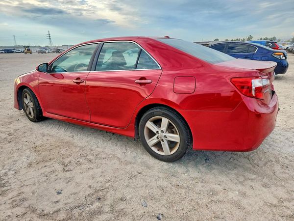 2014 TOYOTA CAMRY