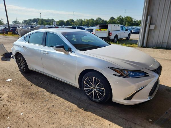 2024 LEXUS ES250 300h Premium — Passenger 3/4