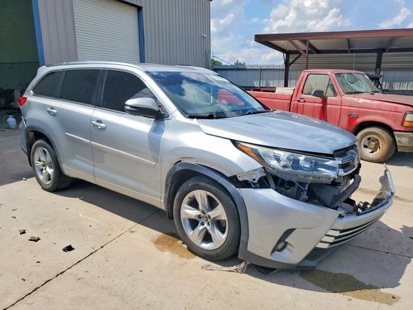 2018 TOYOTA HIGHLANDER Ltd/Ltd Platinum — Passenger 3/4
