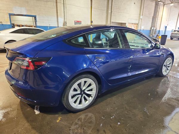 2022 TESLA MODEL 3