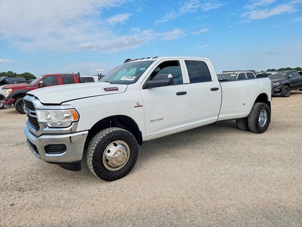 2021 RAM 3500