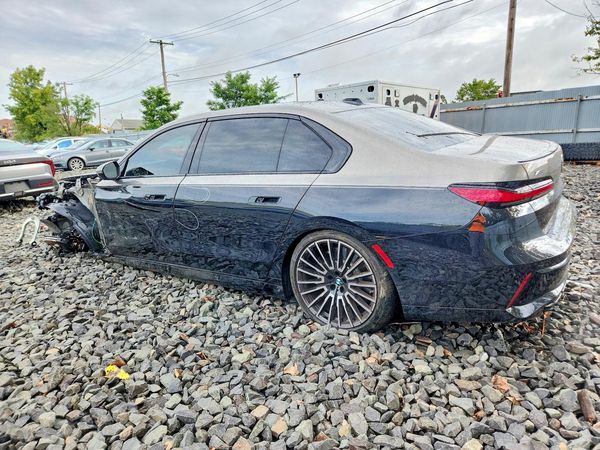 2026 BMW 760