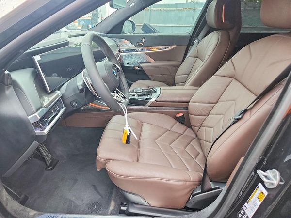 2026 BMW 760