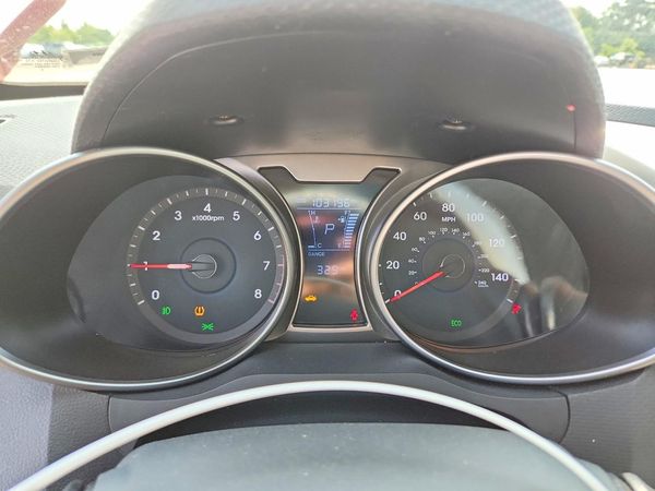 2013 HYUNDAI VELOSTER