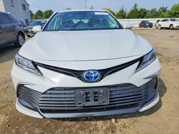 2024 TOYOTA CAMRY