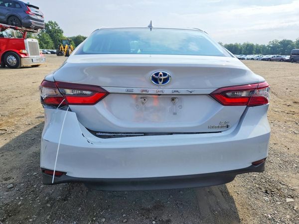 2024 TOYOTA CAMRY
