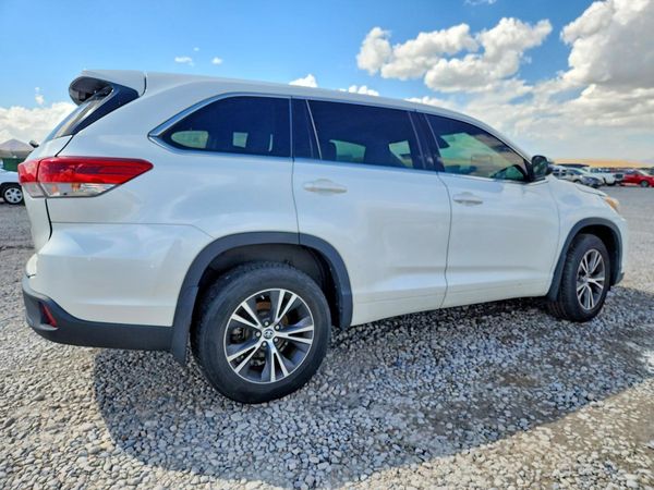2017 TOYOTA HIGHLANDER