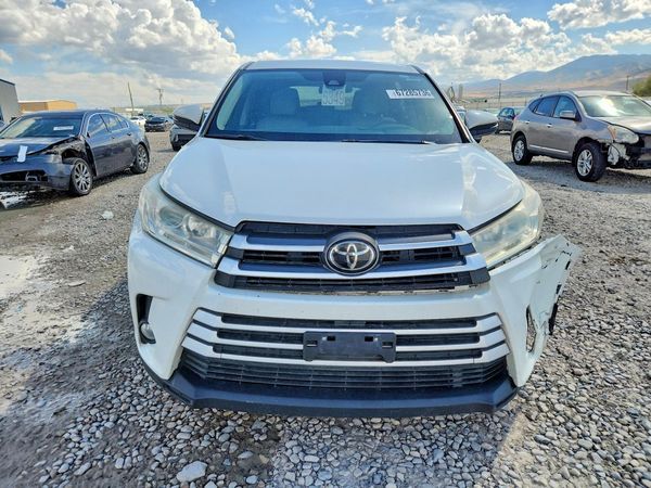 2017 TOYOTA HIGHLANDER