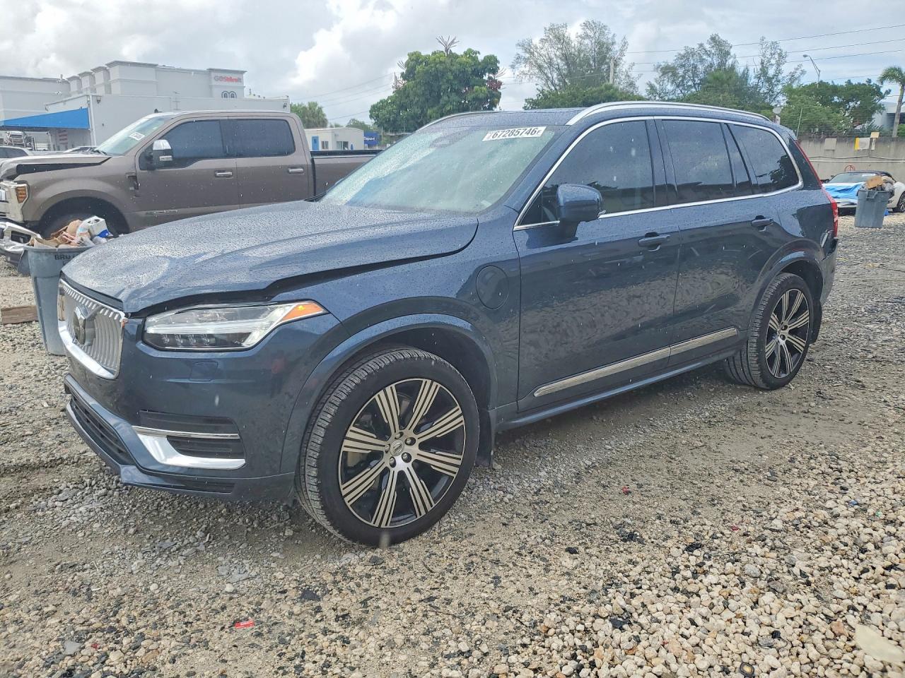 2025 VOLVO XC90