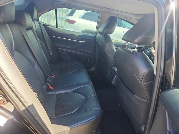 2018 TOYOTA CAMRY