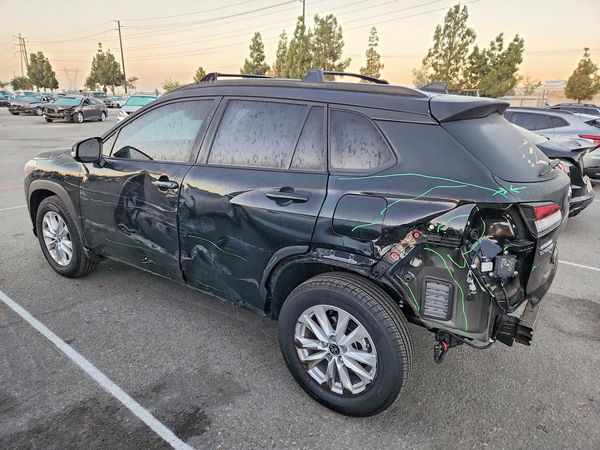 2026 TOYOTA COROLLA CROSS
