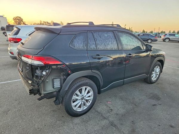 2026 TOYOTA COROLLA CROSS