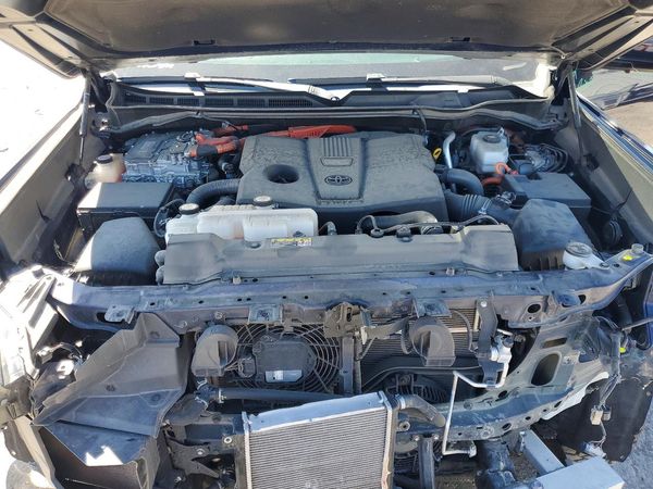 2023 TOYOTA TUNDRA