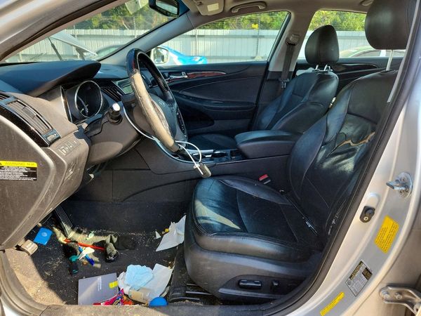 2012 HYUNDAI SONATA Middle level