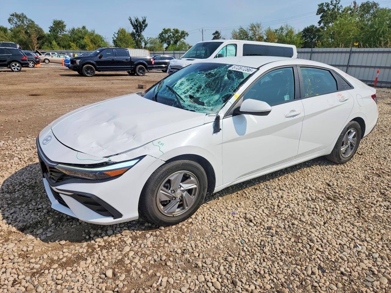 2024 HYUNDAI ELANTRA