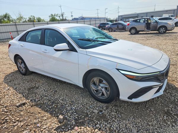 2024 HYUNDAI ELANTRA