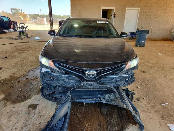 2020 TOYOTA CAMRY