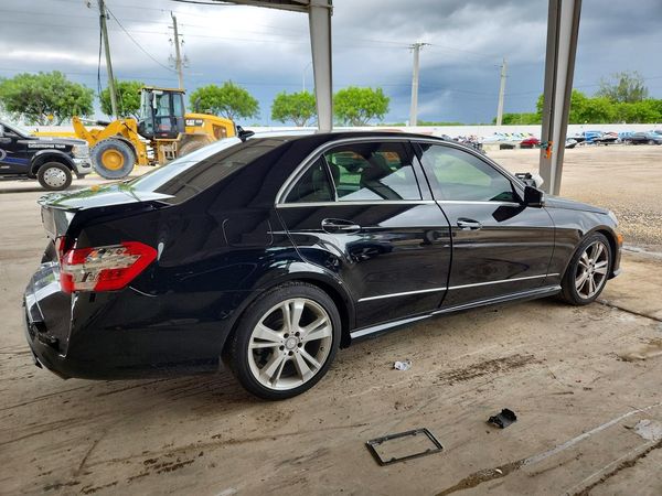 2013 MERCEDES-BENZ E