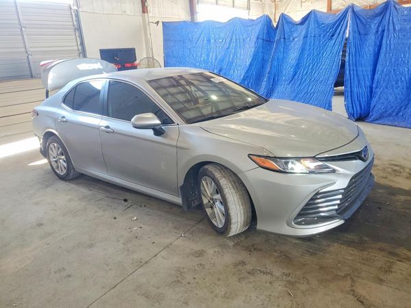 2023 TOYOTA CAMRY LE — Passenger 3/4