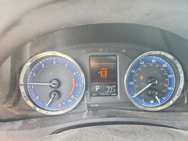 2017 TOYOTA COROLLA