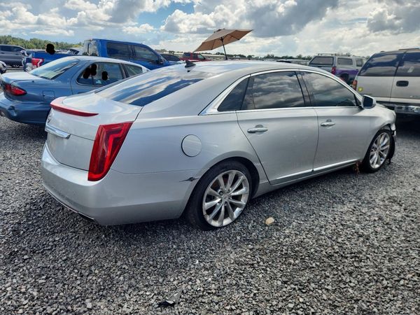 2014 CADILLAC XTS
