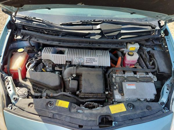 2012 TOYOTA PRIUS