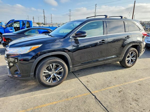 2019 TOYOTA HIGHLANDER