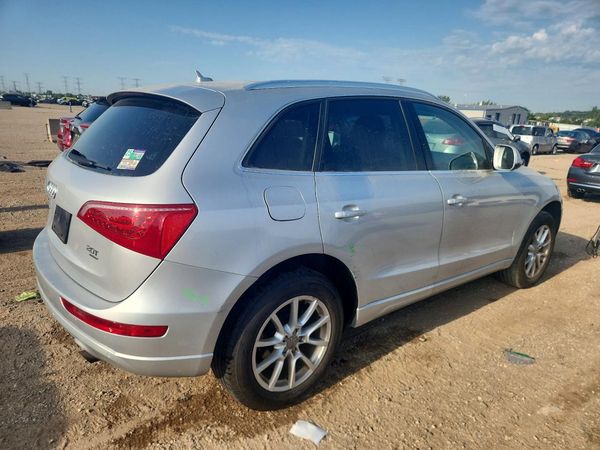 2012 AUDI Q5 Premium Plus