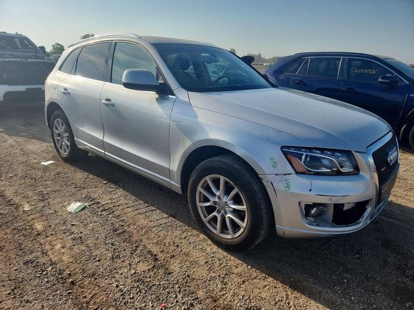 2012 AUDI Q5 Premium Plus